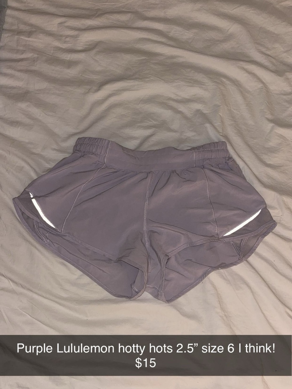 lululemon athletica Hotty Hot 2.5" Shorts - Lavender